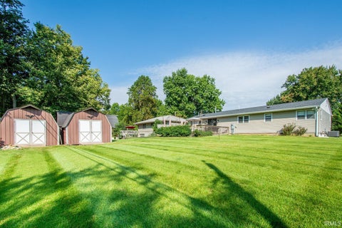 Tiny photo for 4410 E Etter Drive, Bloomington, IN 47408 (MLS # 202638847)