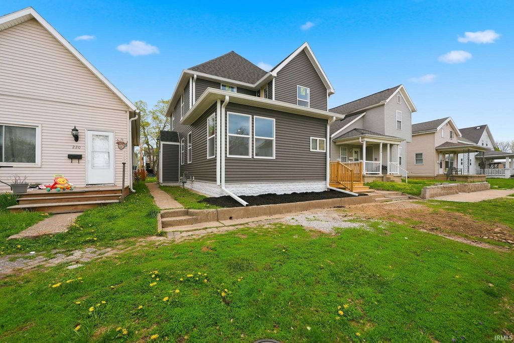 Photo of 222 E 3rd Street, Peru, IN 46970 (MLS # 202613060)