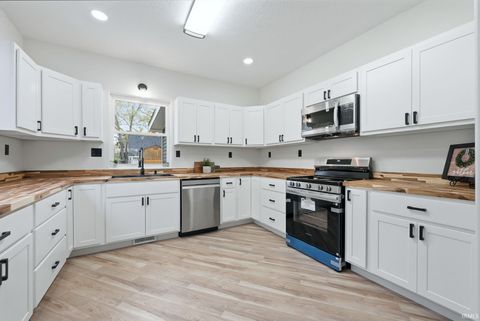 Tiny photo for 222 E 3rd Street, Peru, IN 46970 (MLS # 202613060)