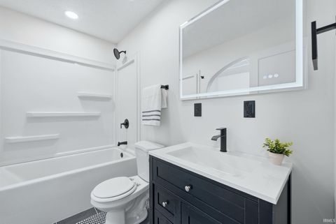 Tiny photo for 222 E 3rd Street, Peru, IN 46970 (MLS # 202613060)