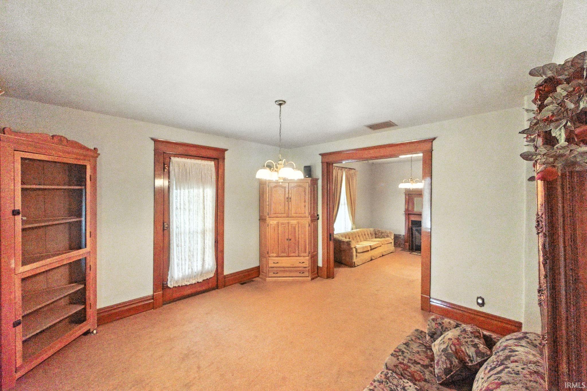 Mulberry, Indiana 46058, United States, 5 Bedrooms Bedrooms, ,2 BathroomsBathrooms,Residential,Active,202067