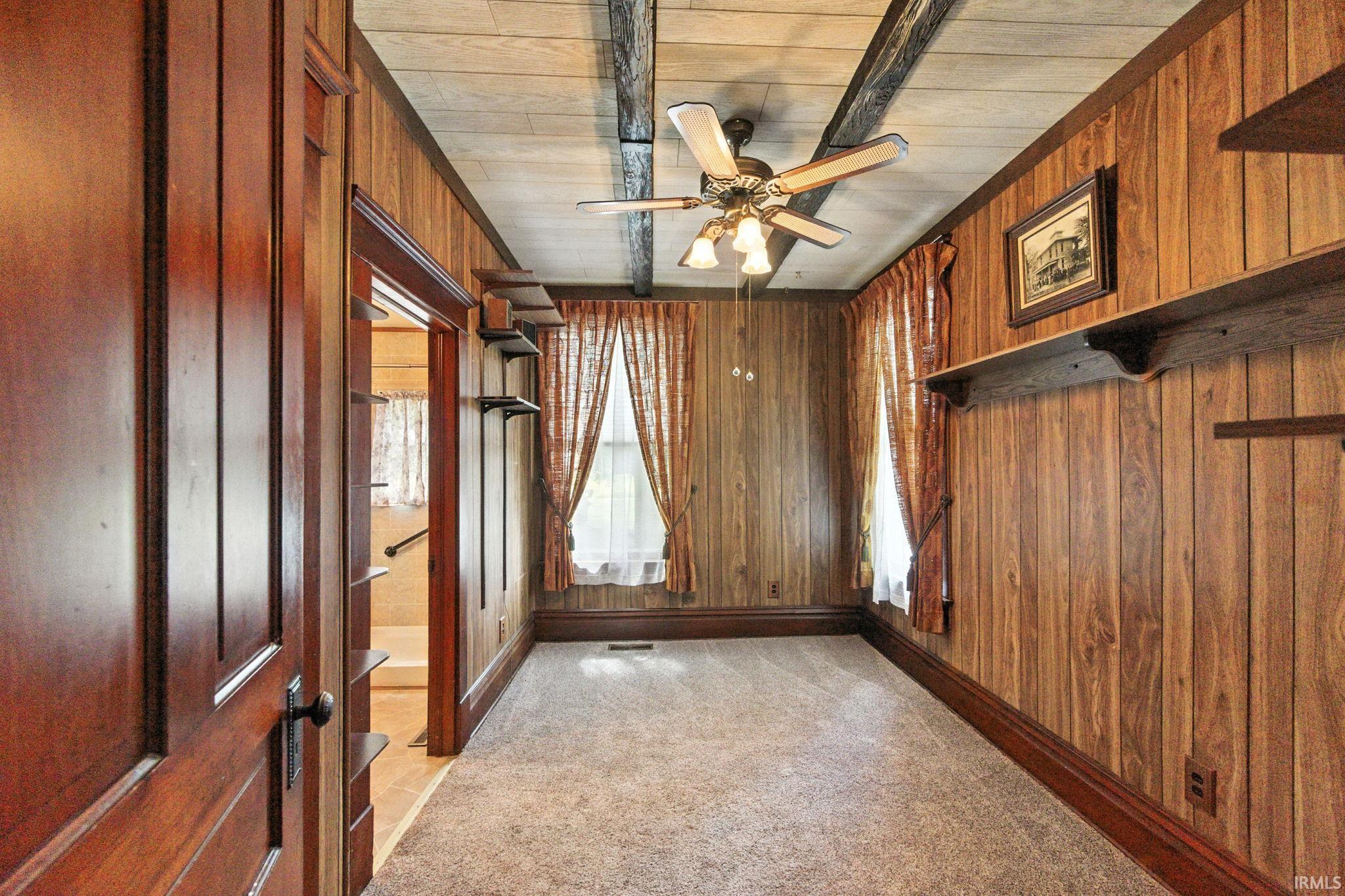 Mulberry, Indiana 46058, United States, 5 Bedrooms Bedrooms, ,2 BathroomsBathrooms,Residential,Active,202067