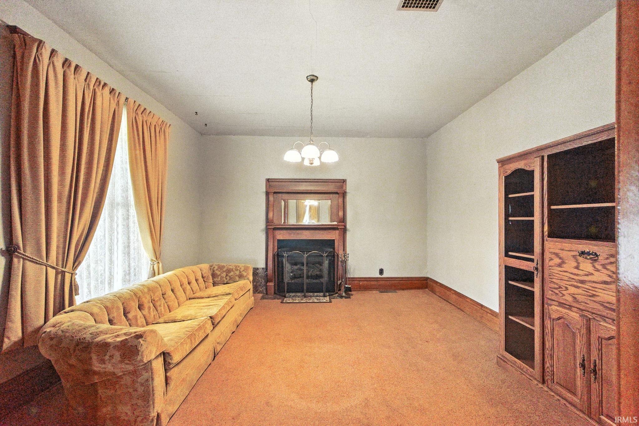 Mulberry, Indiana 46058, United States, 5 Bedrooms Bedrooms, ,2 BathroomsBathrooms,Residential,Active,202067