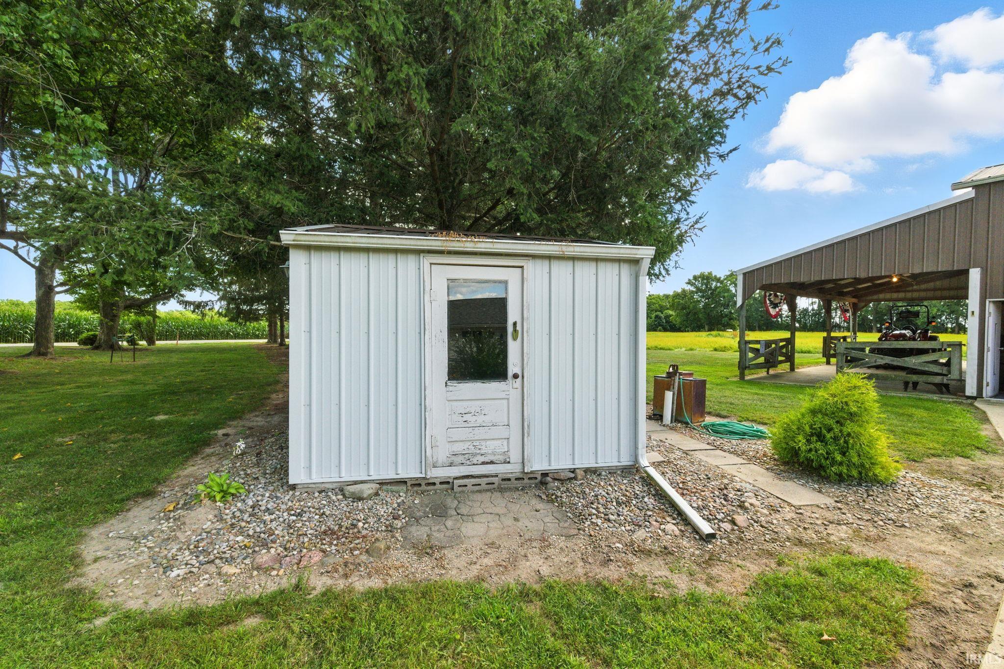 Mulberry, Indiana 46058, United States, 5 Bedrooms Bedrooms, ,2 BathroomsBathrooms,Residential,Active,202067