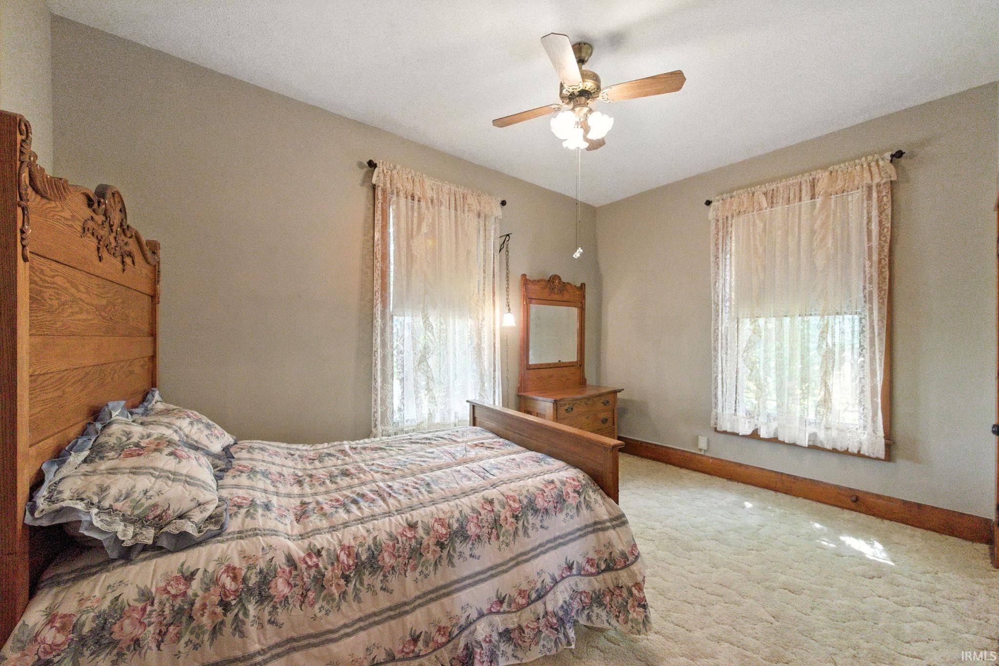 Mulberry, Indiana 46058, United States, 5 Bedrooms Bedrooms, ,2 BathroomsBathrooms,Residential,Active,202067