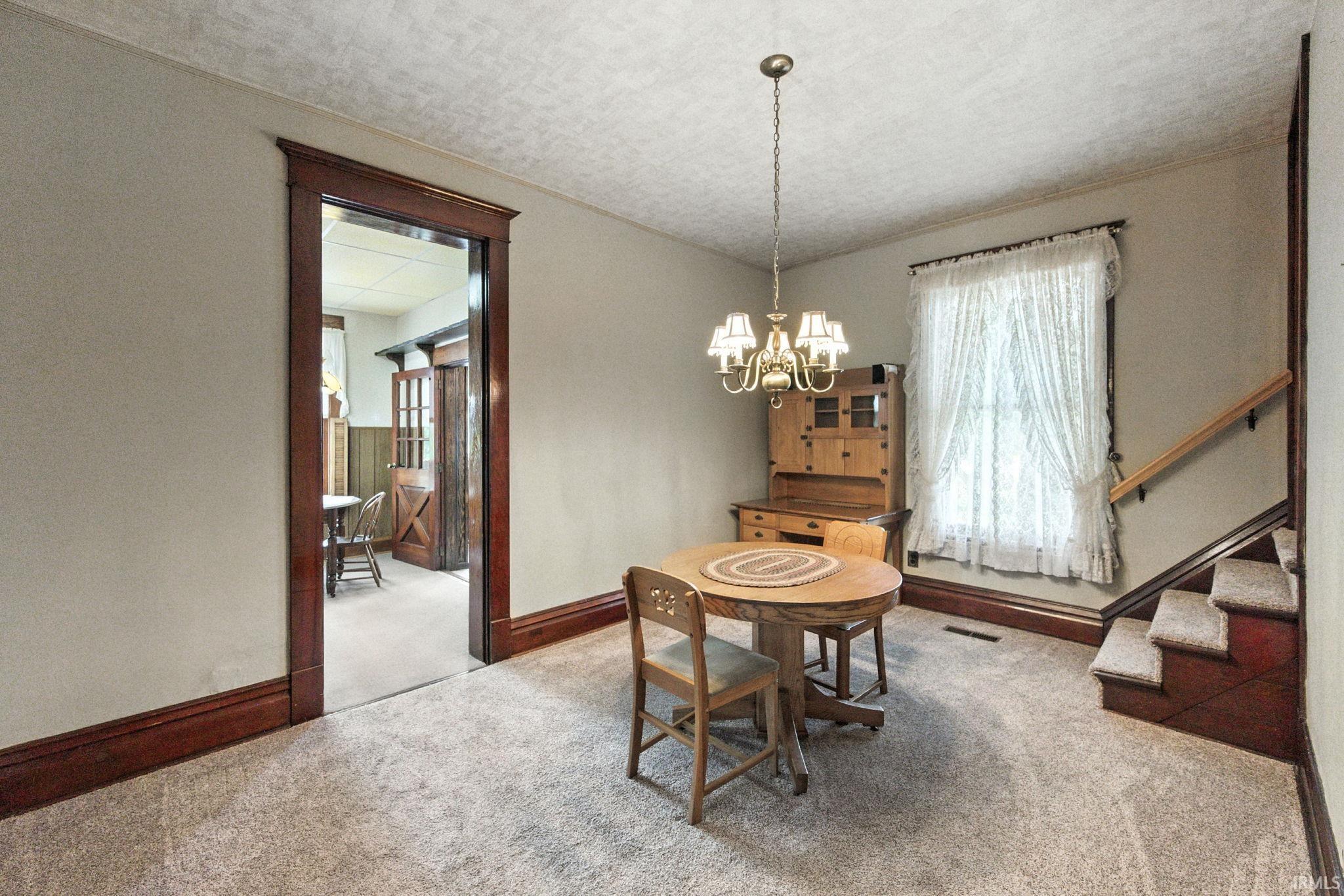 Mulberry, Indiana 46058, United States, 5 Bedrooms Bedrooms, ,2 BathroomsBathrooms,Residential,Active,202067