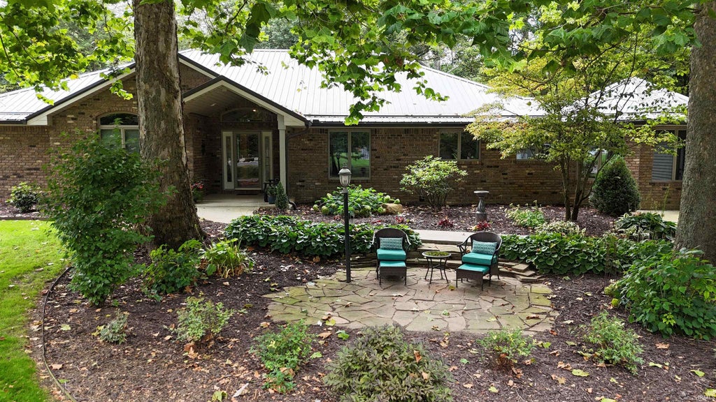 Photo of 2329 S Old Ditch Road, Warsaw, IN 46580 (MLS # 202638382)