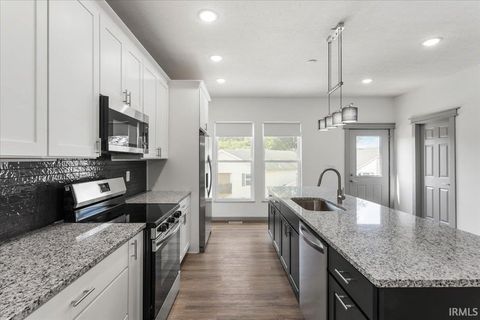 Tiny photo for 609 S 3rd Street, Lafayette, IN 47905 (MLS # 202532686)