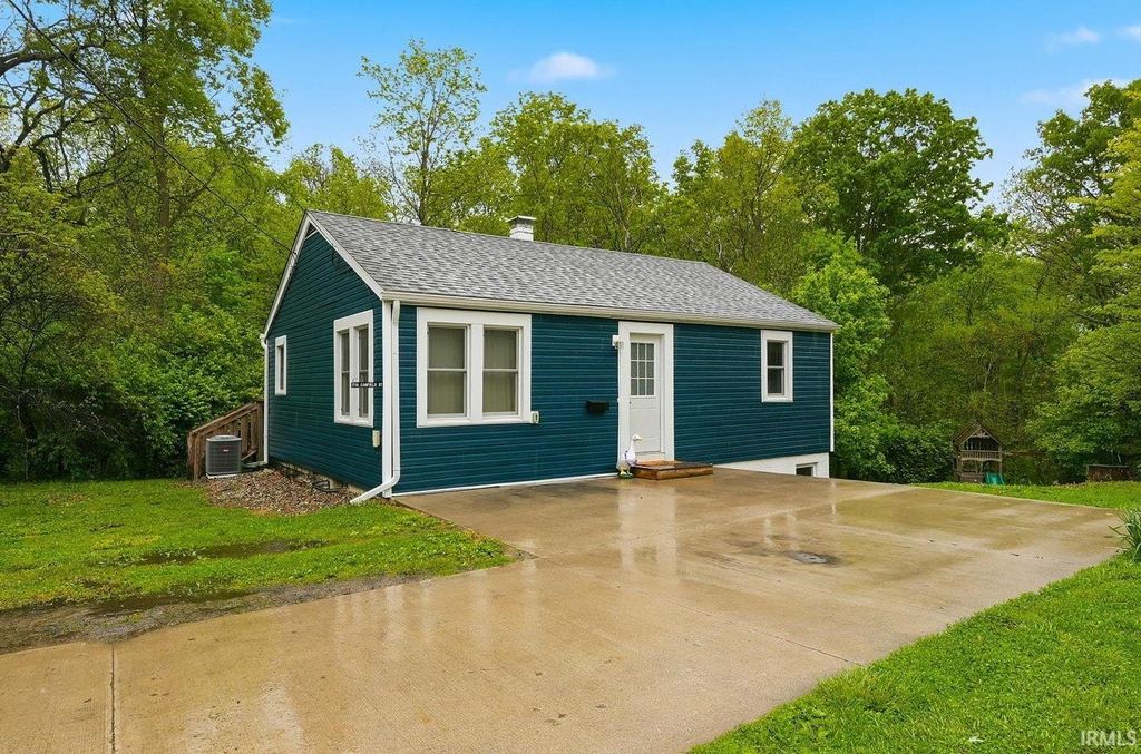 Photo of 1761 Canfield Street, Huntington, IN 46750 (MLS # 202616825)