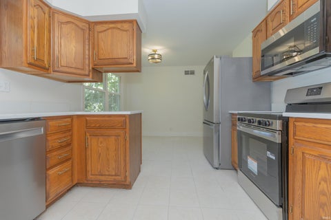 Tiny photo for 711 Carole Place, Newburgh, IN 47630 (MLS # 202626989)