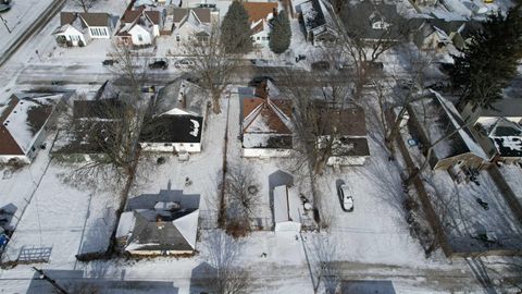 Tiny photo for 1425 W 10th Street, Muncie, IN 47302 (MLS # 202602266)