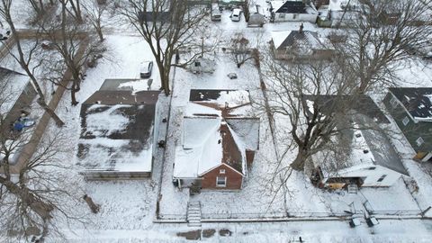 Tiny photo for 1425 W 10th Street, Muncie, IN 47302 (MLS # 202602266)