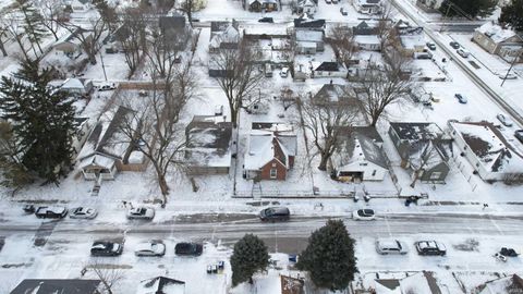 Tiny photo for 1425 W 10th Street, Muncie, IN 47302 (MLS # 202602266)