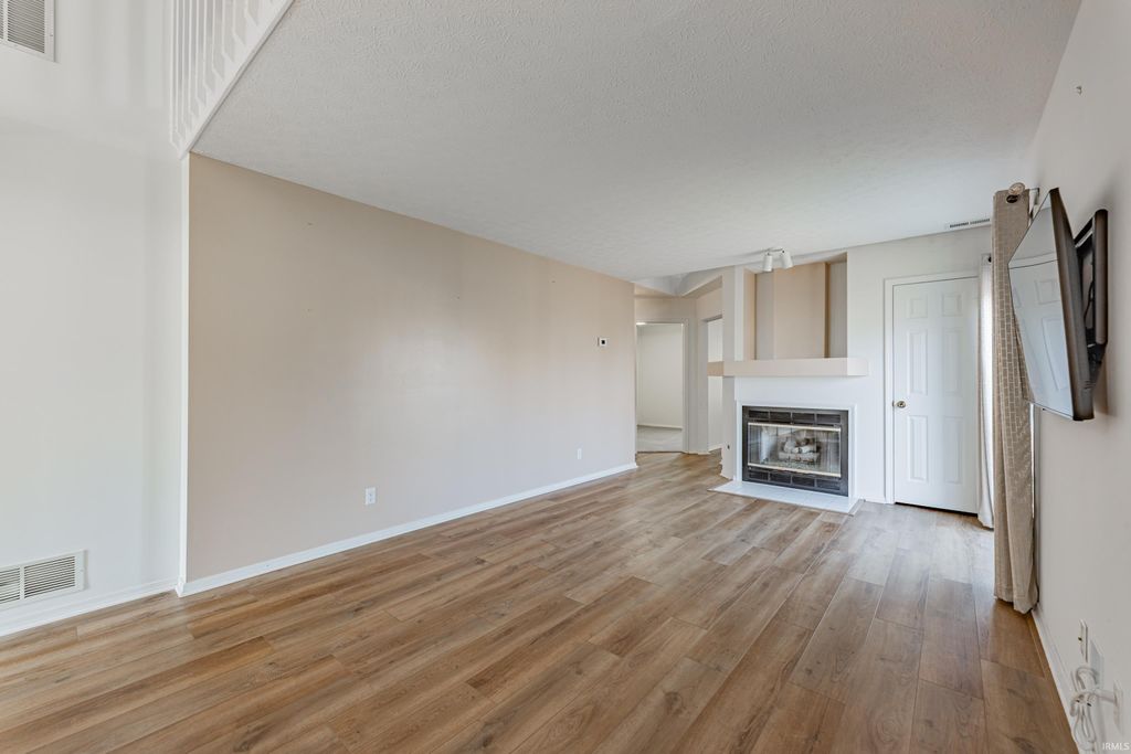 Photo of 3812 Windsong Cove, Evansville, IN 47715 (MLS # 202610831)