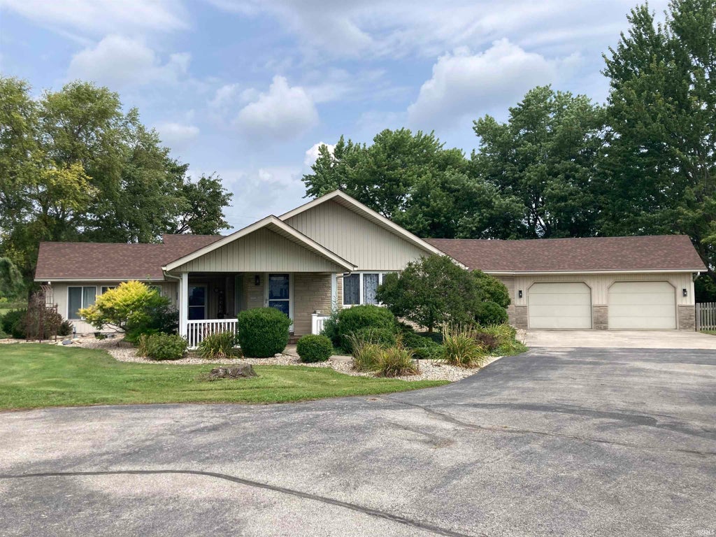 Photo of 3065 E US 224, Ossian, IN 46777 (MLS # 202632177)