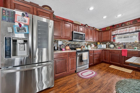 Tiny photo for 1918 Misty Autumn Court, Kokomo, IN 46901 (MLS # 202630704)