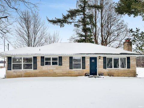 Photo of 13620 Darmstadt Road, Evansville, IN 47725 (MLS # 202602894)