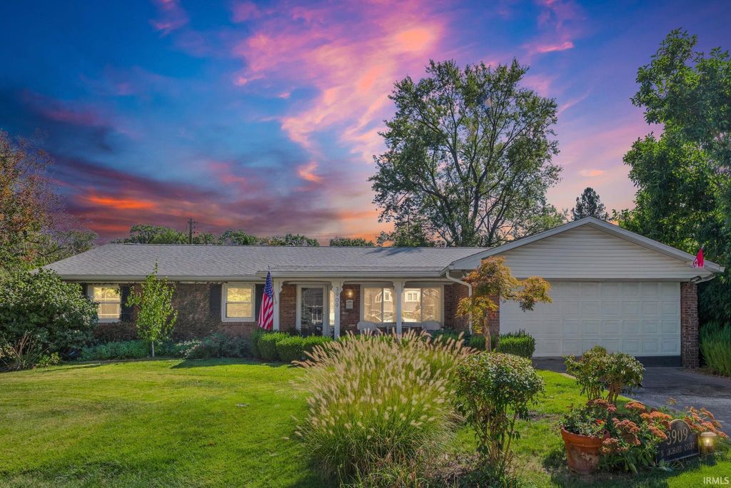 Photo of 3909 N Orchard Court, Lafayette, IN 47905 (MLS # 202540592)