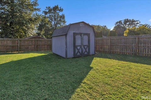 Tiny photo for 5642 Kiowa Circle, Evansville, IN 47715 (MLS # 202642831)