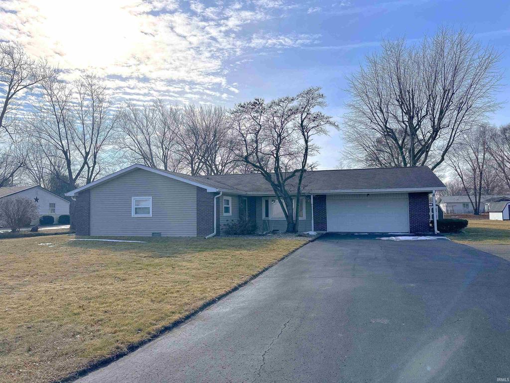 Photo of 2933 W ALTO Road, Kokomo, IN 46902 (MLS # 202604820)