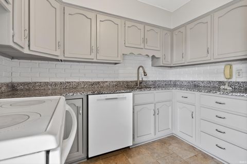 Tiny photo for 1613 AUGUSTA Court, Kokomo, IN 46902 (MLS # 202618280)