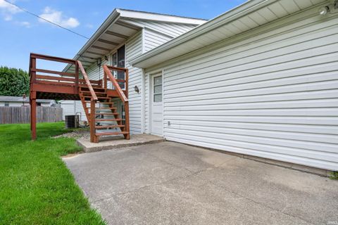 Tiny photo for 1613 AUGUSTA Court, Kokomo, IN 46902 (MLS # 202618280)