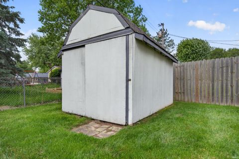 Tiny photo for 1613 AUGUSTA Court, Kokomo, IN 46902 (MLS # 202618280)