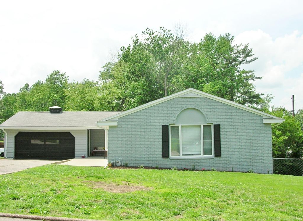 Photo of 2228 Heritage Avenue, Evansville, IN 47711 (MLS # 202615389)