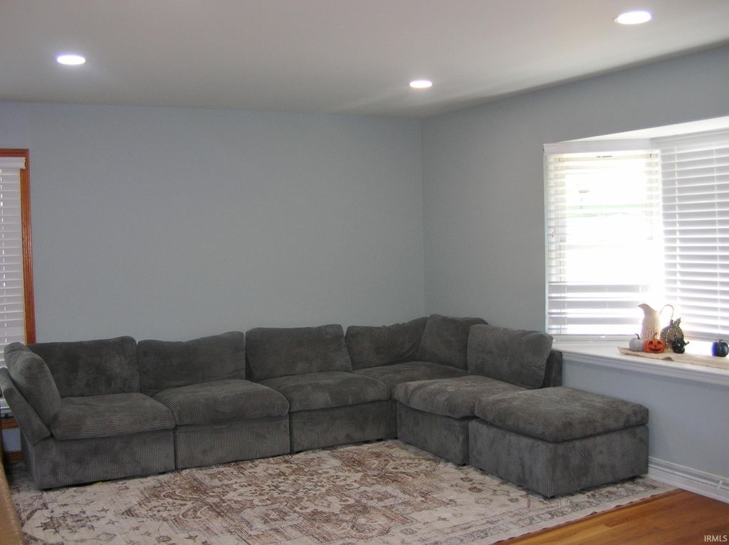 Photo of 2228 Heritage Avenue, Evansville, IN 47711 (MLS # 202615389)