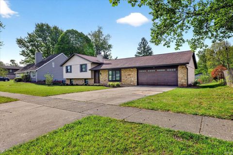 Photo of 2302 E Arden Drive, Bloomington, IN 47401 (MLS # 202613770)