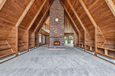 Tiny photo for 11480 N Roanoke Road, Roanoke, IN 46783 (MLS # 202613547)