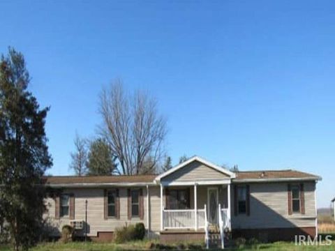 Photo of 570 E Tennyson Road, Boonville, IN 47601 (MLS # 202618537)