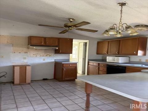 Tiny photo for 570 E Tennyson Road, Boonville, IN 47601 (MLS # 202618537)