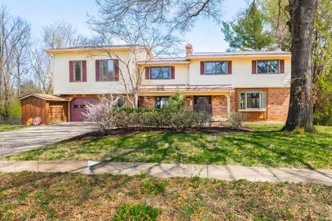2131 E Meadow Bluff Court, Bloomington, IN 47401 - #: 202513495