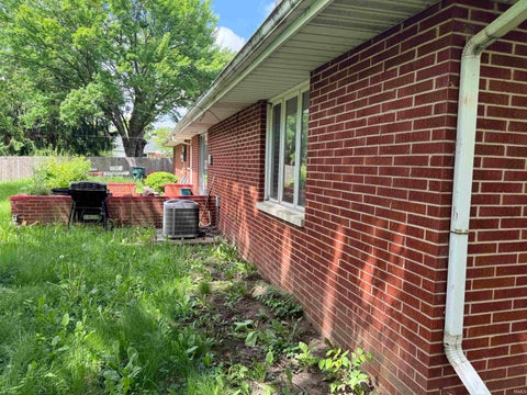 Tiny photo for 3601 N New York Avenue, Muncie, IN 47304 (MLS # 202618334)