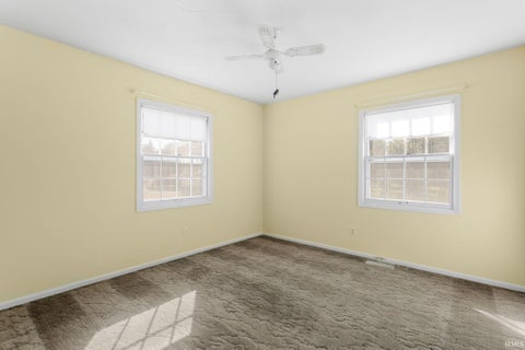 Tiny photo for 412 E Hively Avenue, Elkhart, IN 46517 (MLS # 202639825)