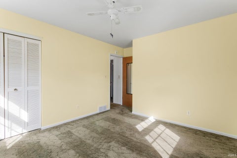 Tiny photo for 412 E Hively Avenue, Elkhart, IN 46517 (MLS # 202639825)