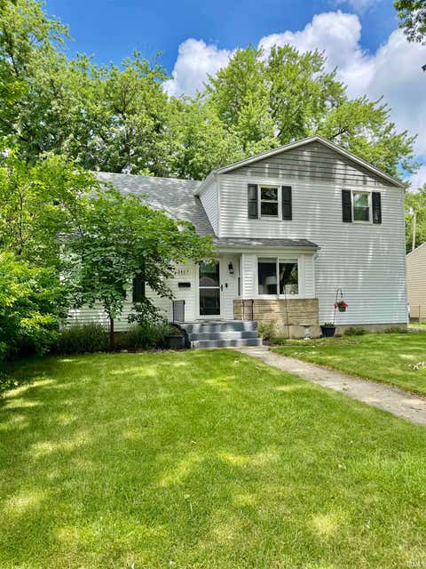 Photo of 2407 Vance Avenue, Fort Wayne, IN 46805 (MLS # 202622481)