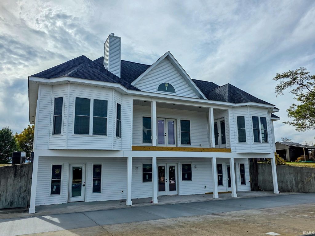 Photo of 8247 E State Road 54, Bloomfield, IN 47424 (MLS # 202545167)