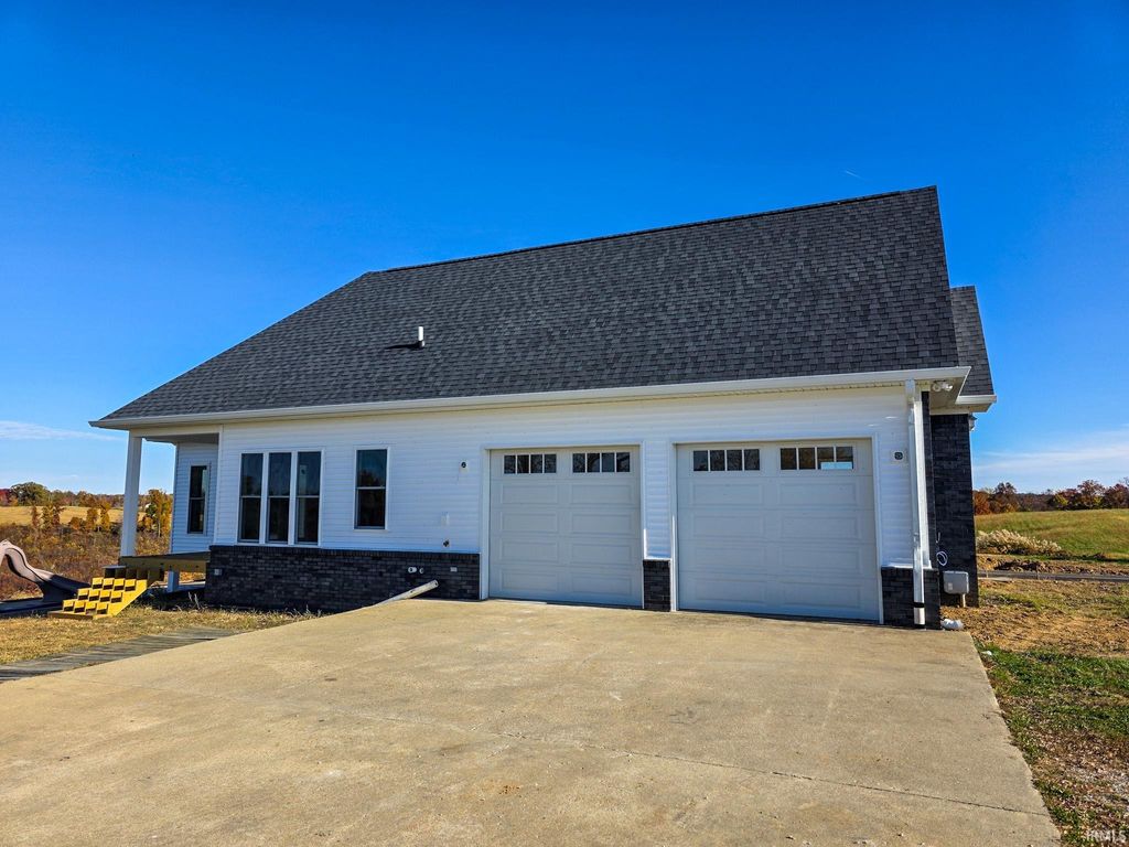 Photo of 8247 E State Road 54, Bloomfield, IN 47424 (MLS # 202545167)