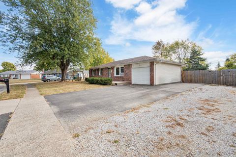 Tiny photo for 611 Elliott Court, Greentown, IN 46936 (MLS # 202542478)