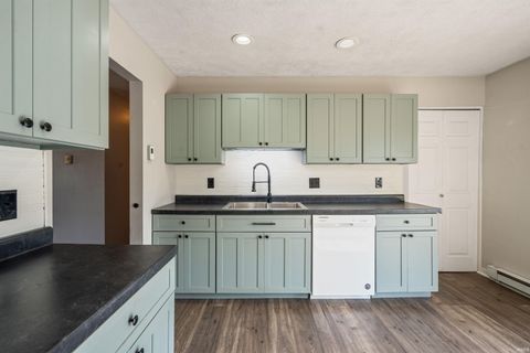 Tiny photo for 611 Elliott Court, Greentown, IN 46936 (MLS # 202542478)