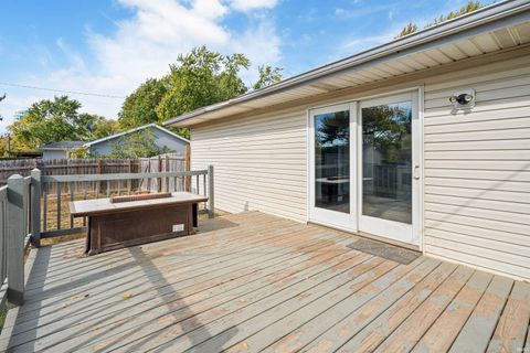 Tiny photo for 611 Elliott Court, Greentown, IN 46936 (MLS # 202542478)