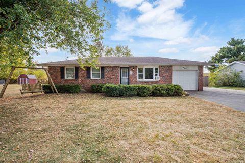 Photo of 611 Elliott Court, Greentown, IN 46936 (MLS # 202542478)