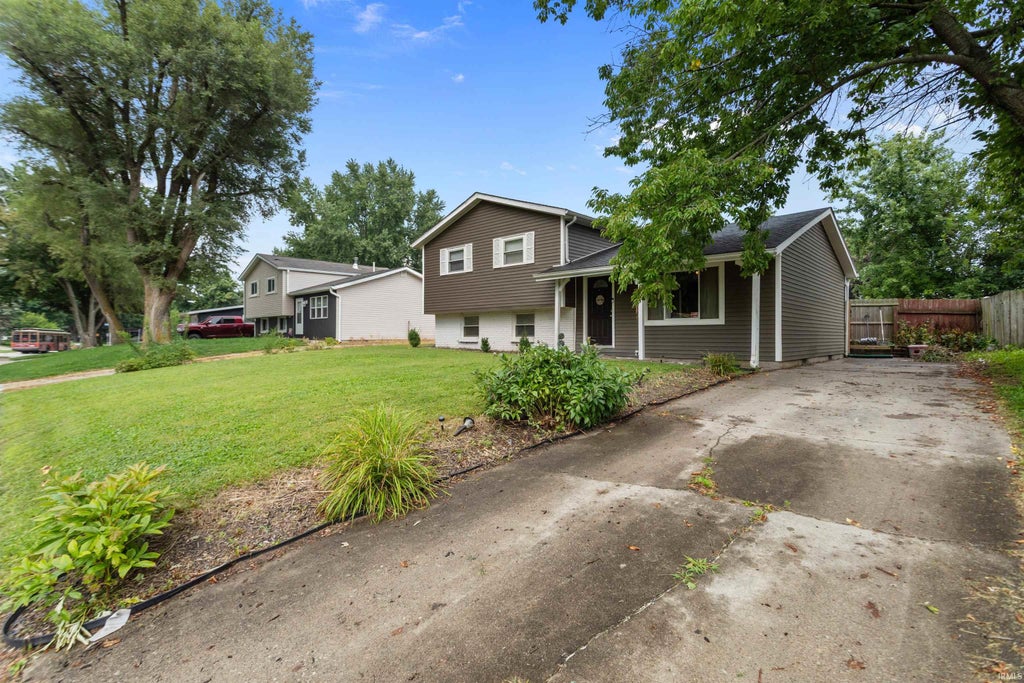 Photo of 5908 Council Ring Boulevard, Kokomo, IN 46902 (MLS # 202632130)