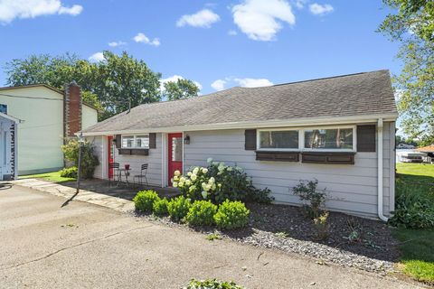 Tiny photo for 4411 S Triangle Trail, Monticello, IN 47960 (MLS # 202623262)