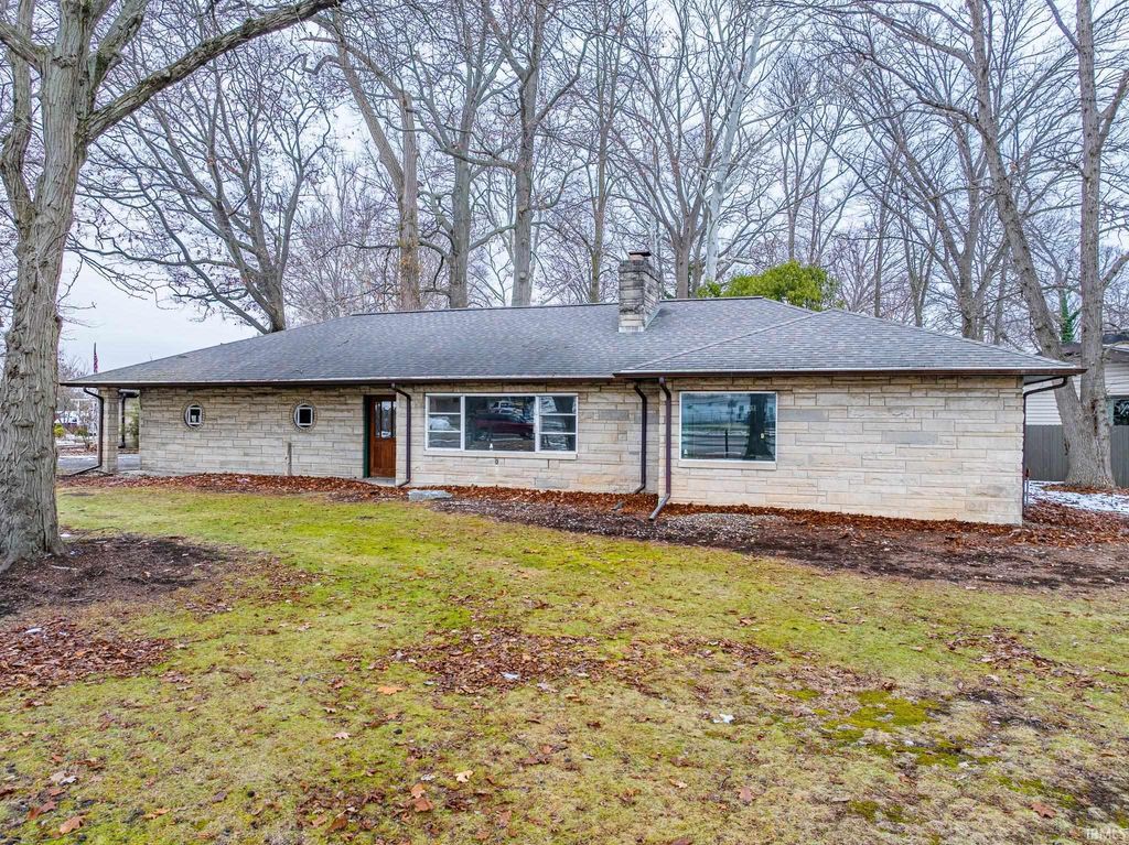 Photo of 500 W Harrison Avenue, Wabash, IN 46992 (MLS # 202549025)