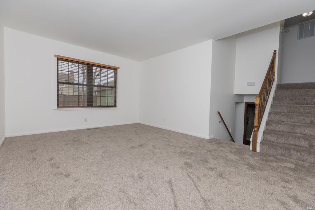 Photo of 4200 Saddlebrooke Lane, Evansville, IN 47715 (MLS # 202600011)