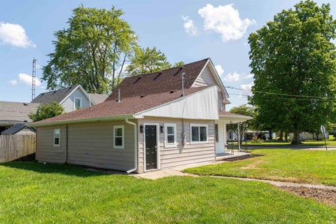 Tiny photo for 206 N Fulton Street, Parker City, IN 47368 (MLS # 202631607)