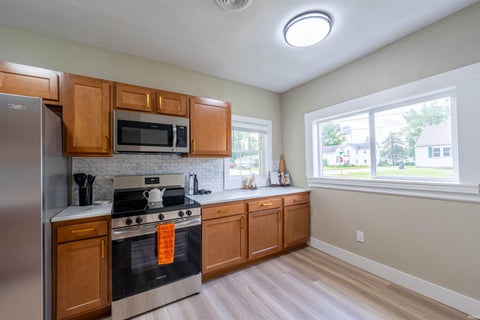 Tiny photo for 206 N Fulton Street, Parker City, IN 47368 (MLS # 202631607)